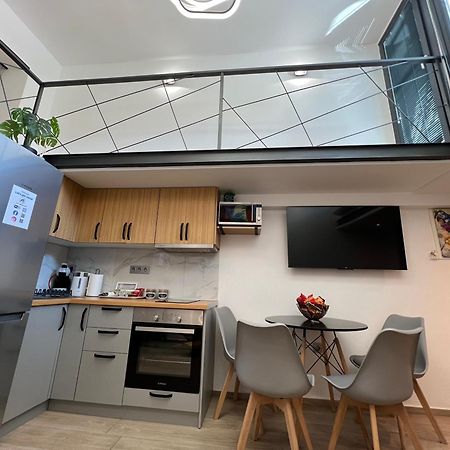 City Center Loft With Private Parking Kavala Exterior photo